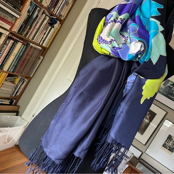 Ann Taylor + Banana Republic Silk Scarves ~ Gorgeous Flower 💐 Prints - Picture 7 of 15